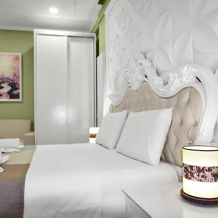 Rezidence Tredi Center 4* Тирана