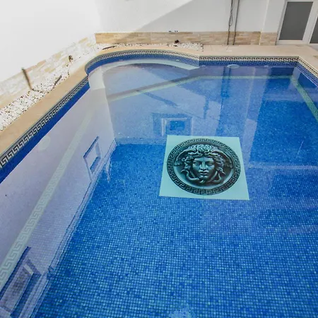 Rezidence Tredi Center Отель